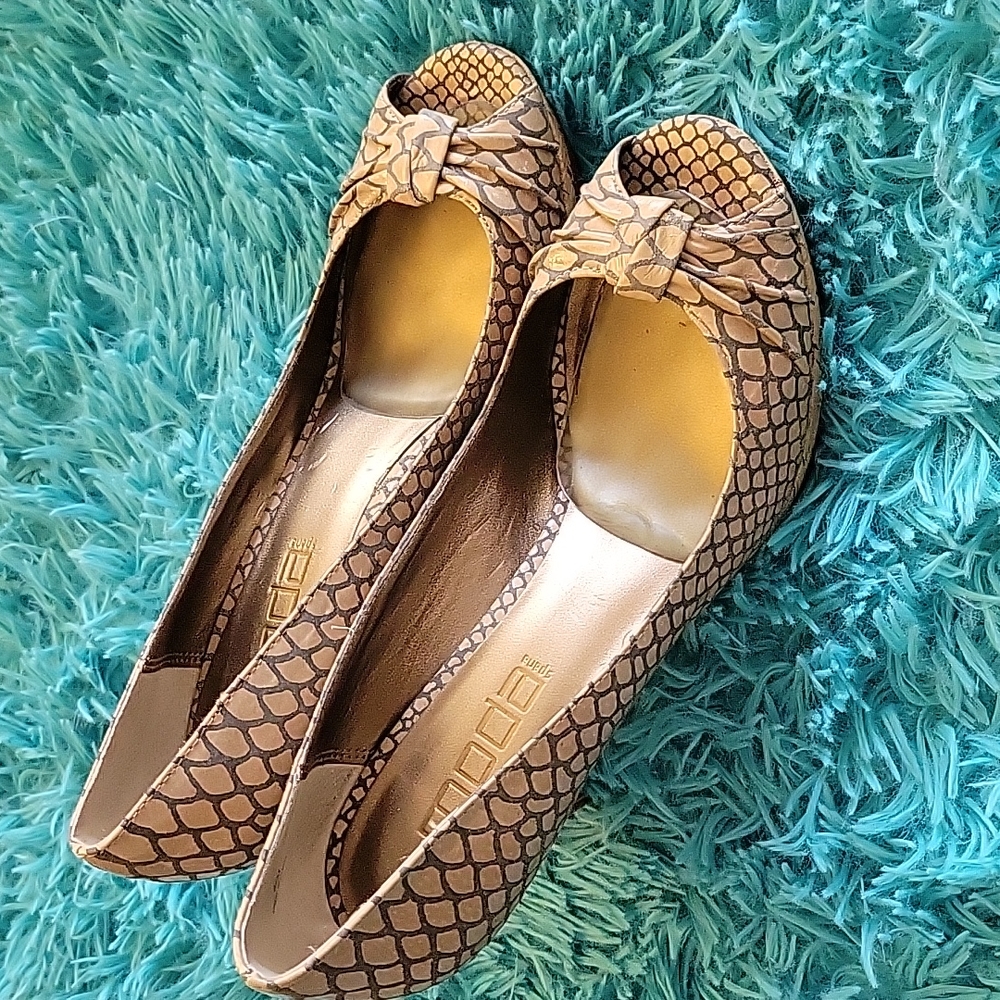 Moda Peep Toe Heels Size 8.5